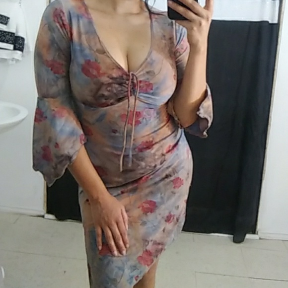 Dresses & Skirts - Bell Sleeve Dress